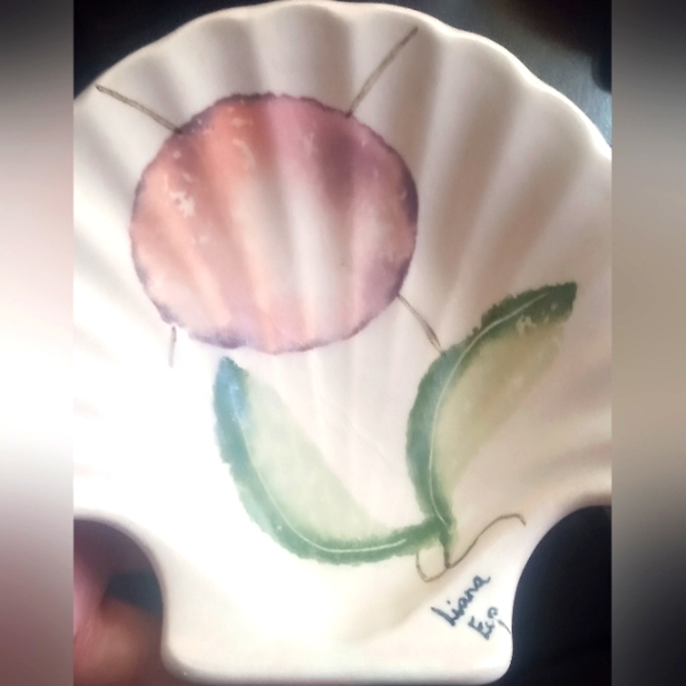 Hand-Painted Shell Art   Signed Studio collection 4 Piece Liliana